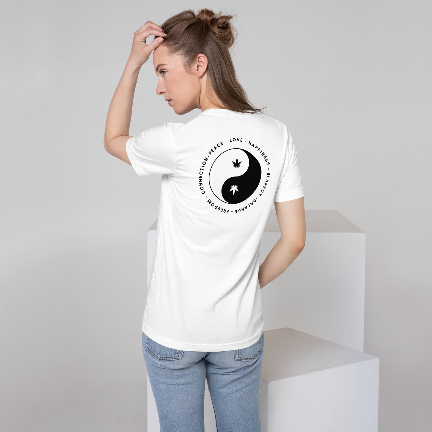 "Balance over everything / Ying Yang" Unisex Pocket T-Shirt - GigiPop Shop